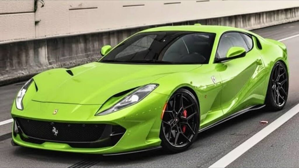 Ferrari 812 Superfast 2026: el icónico V12 italiano que eleva la potencia y el lujo deportivo a un nuevo nivel